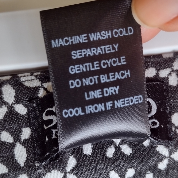 SOHO women's black & white ankle pants size (8) - Picture 5 of 14